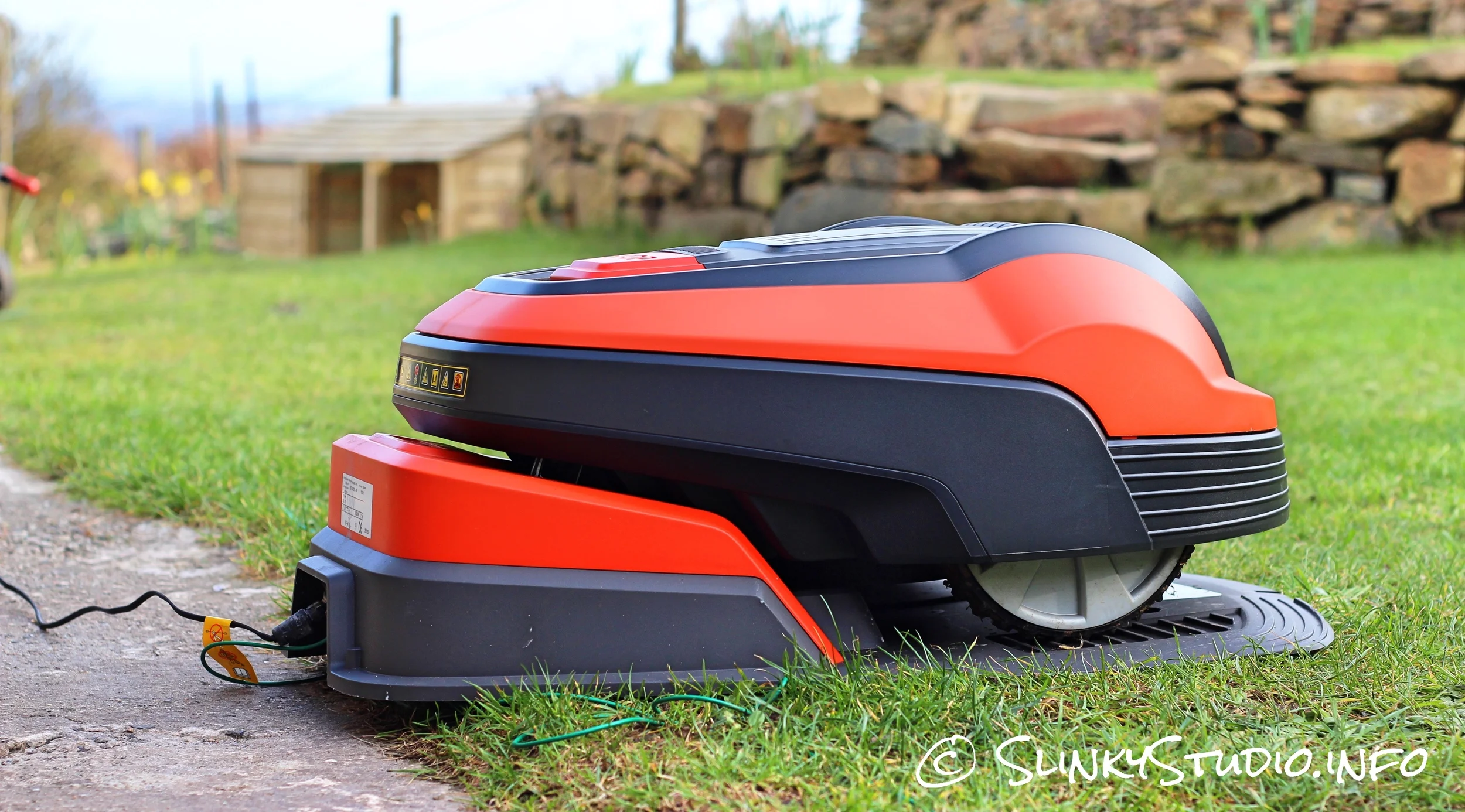 Flymo Robotic 1200R Lawnmower Review Is it a mowing revolution Slinky Studio
